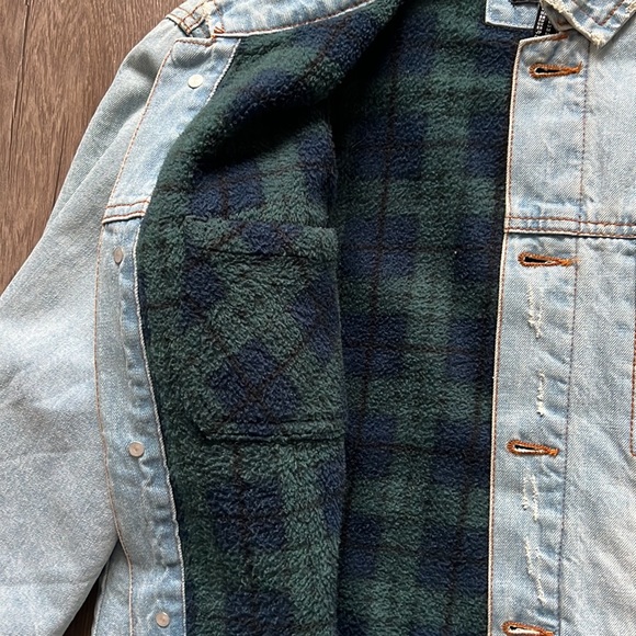 Vintage Distressed Jean Jacket - Picture 2 of 2